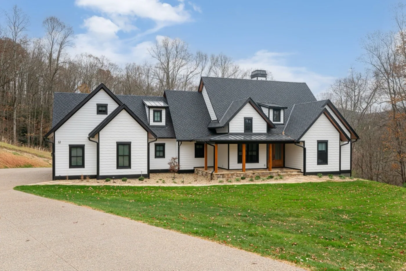 Avery's Creek Transitional Farmhouse custom home